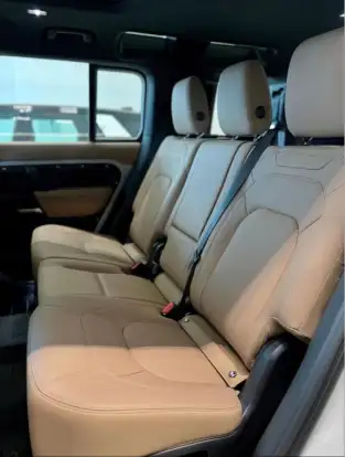 LAND ROVER-DEFENDER-2026