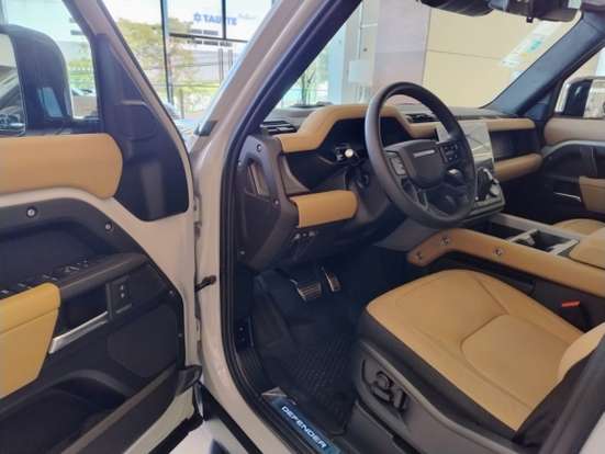 LAND ROVER-DEFENDER-2026