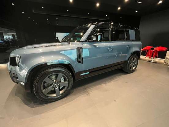 LAND ROVER-DEFENDER-2026