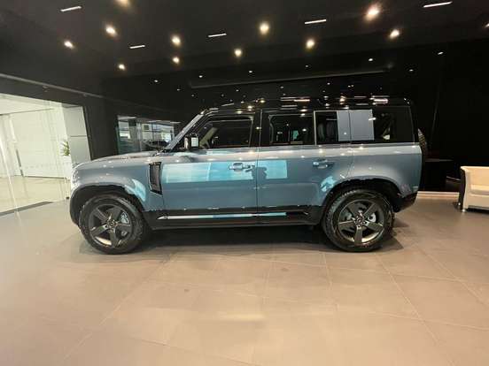 LAND ROVER-DEFENDER-2026