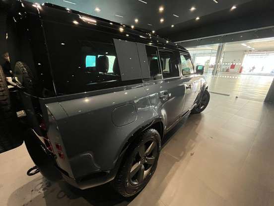 LAND ROVER-DEFENDER-2026