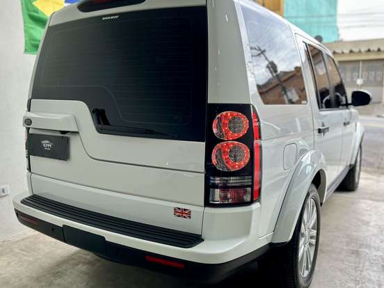 LAND ROVER-DISCOVERY 4-3.0 SE 4X4 V6 24V BI-TURBO DIESEL 4P AUTOMÁTICO LAND ROVER-DISCOVERY 4-2015