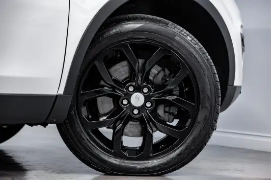 LAND ROVER-DISCOVERY SPORT-2017