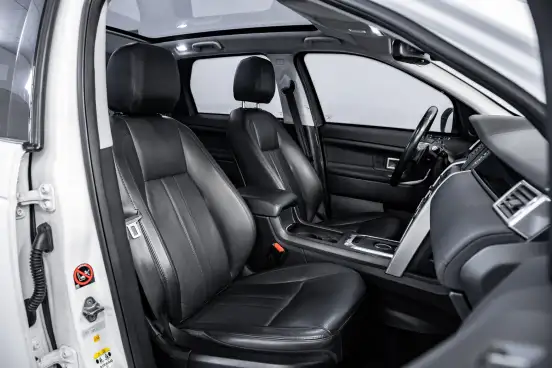 LAND ROVER-DISCOVERY SPORT-2017
