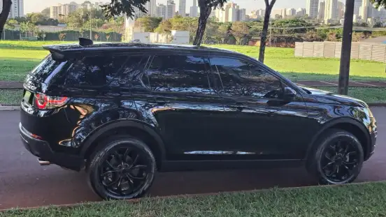 LAND ROVER-DISCOVERY SPORT-2017