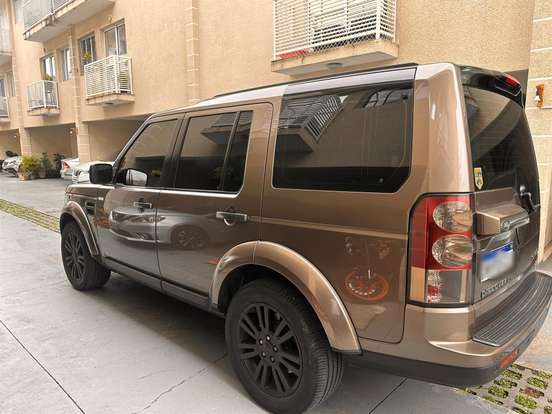 LAND ROVER-DISCOVERY 4-2010