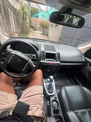 LAND ROVER-FREELANDER-2010
