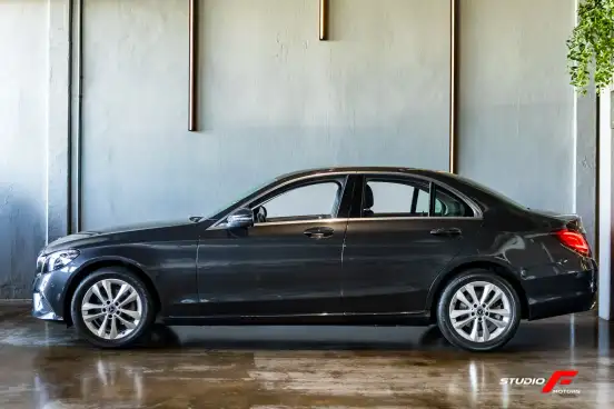 MERCEDES-BENZ-C 180-1.6 CGI GASOLINA AVANTGARDE 9G-TRONIC MERCEDES-BENZ-C 180-2020