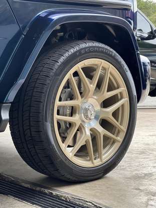 MERCEDES-BENZ-G 63 AMG-2023