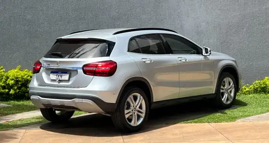MERCEDES-BENZ-GLA 200-1.6 CGI FLEX STYLE 7G-DCT MERCEDES-BENZ-GLA 200-2019