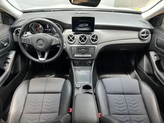 MERCEDES-BENZ-GLA 200-1.6 CGI FLEX STYLE 7G-DCT MERCEDES-BENZ-GLA 200-2019