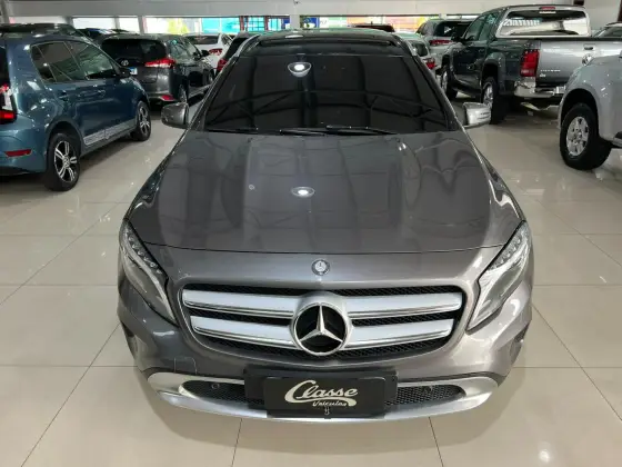 MERCEDES-BENZ GLA 200 1.6 CGI VISION 16V TURBO GASOLINA 4P AUTOMÁTICO MERCEDES-BENZ GLA 200 1.6 CGI VISION 16V TURBO GASOLINA 4P AUTOMÁTICO