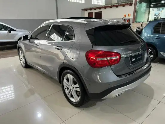 MERCEDES-BENZ-GLA 200-2014