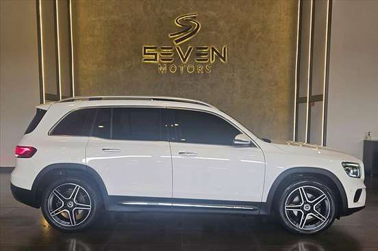 MERCEDES-BENZ-GLB 200-2020