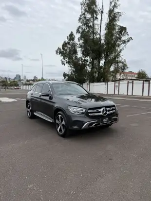 MERCEDES-BENZ-GLC 220d-2020