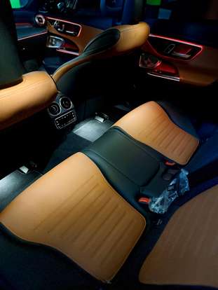 MERCEDES-BENZ-C 300-2025
