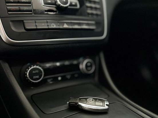 MERCEDES-BENZ-GLA 200-1.6 CGI VISION BLACK EDITION 16V TURBO FLEX 4P AUTOMÁTICO MERCEDES-BENZ-GLA 200-2015
