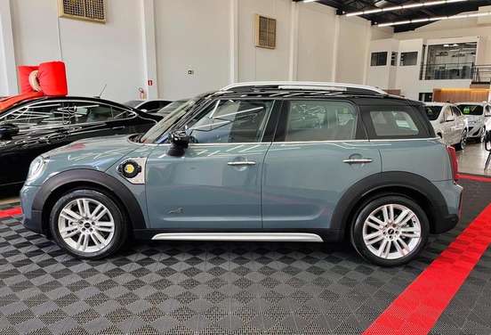 MINI-COUNTRYMAN-2020