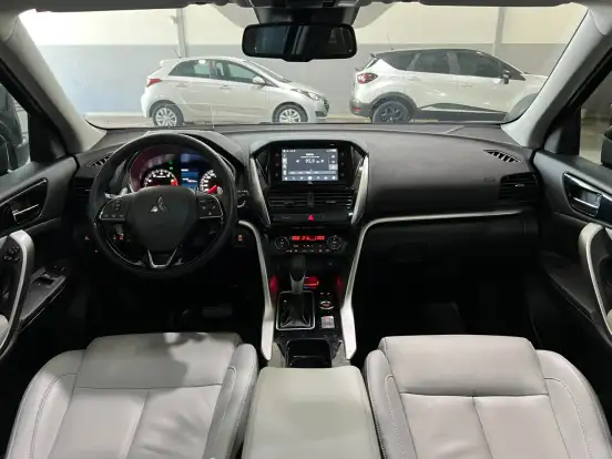 MITSUBISHI-ECLIPSE CROSS-1.5 MIVEC TURBO GASOLINA HPE-S S-AWC CVT MITSUBISHI-ECLIPSE CROSS-2024