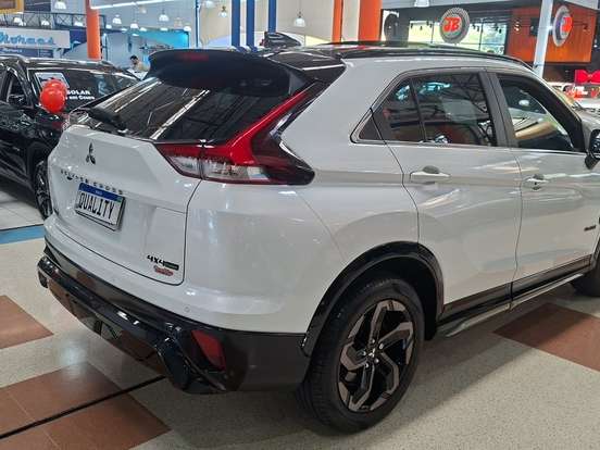 MITSUBISHI-ECLIPSE CROSS-1.5 MIVEC TURBO GASOLINA HPE-S BLACK S-AWC CVT MITSUBISHI-ECLIPSE CROSS-2025