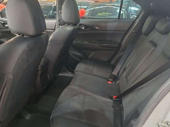 MITSUBISHI-ECLIPSE CROSS-1.5 MIVEC TURBO GASOLINA HPE-S BLACK S-AWC CVT MITSUBISHI-ECLIPSE CROSS-2025