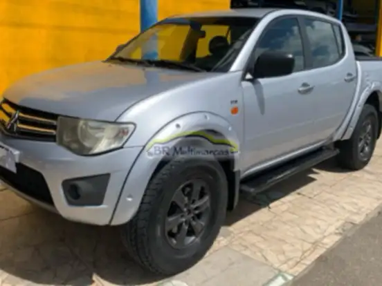 MITSUBISHI-L200 TRITON-3.2 HPE 4X4 CD 16V TURBO INTERCOOLER DIESEL 4P MANUAL MITSUBISHI-L200 TRITON-2012