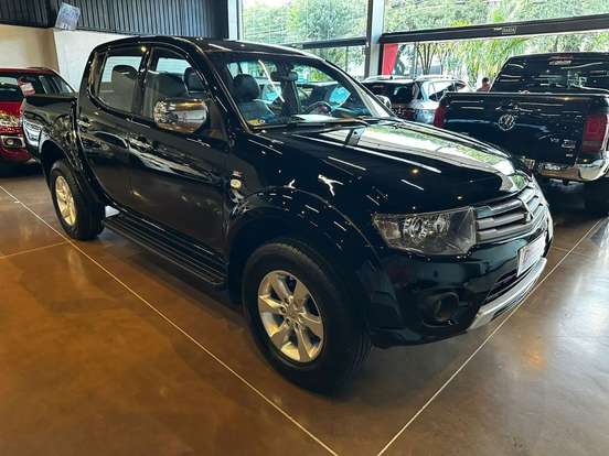 MITSUBISHI-L200 TRITON-3.2 HPE 4X4 CD 16V TURBO INTERCOOLER DIESEL 4P AUTOMÁTICO MITSUBISHI-L200 TRITON-2015