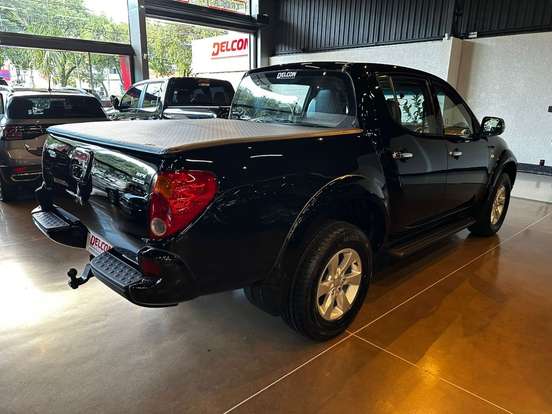 MITSUBISHI-L200 TRITON-3.2 HPE 4X4 CD 16V TURBO INTERCOOLER DIESEL 4P AUTOMÁTICO MITSUBISHI-L200 TRITON-2015