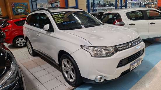MITSUBISHI-OUTLANDER-2013