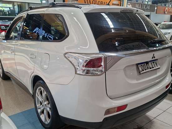 MITSUBISHI-OUTLANDER-2.0 16V GASOLINA 4P AUTOMÁTICO MITSUBISHI-OUTLANDER-2013