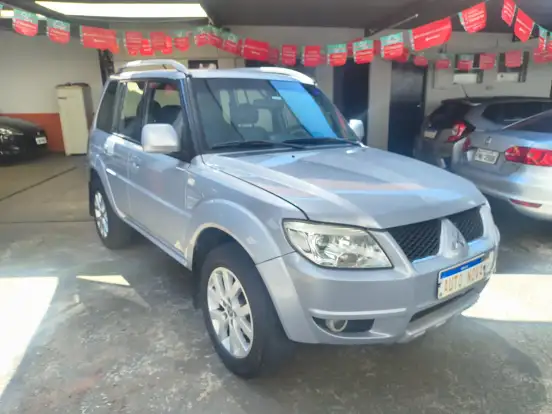 MITSUBISHI-PAJERO TR4-2012