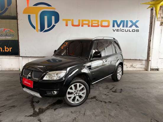 MITSUBISHI-PAJERO TR4-2.0 4X2 16V 140CV FLEX 4P AUTOMÁTICO MITSUBISHI-PAJERO TR4-2011