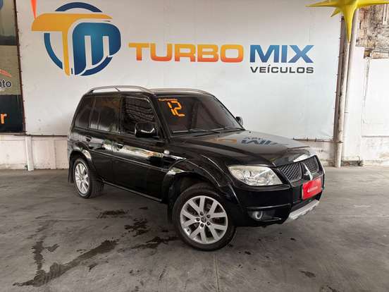 MITSUBISHI-PAJERO TR4-2.0 4X2 16V 140CV FLEX 4P AUTOMÁTICO MITSUBISHI-PAJERO TR4-2011