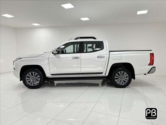 MITSUBISHI-TRITON-2.4 BITURBO DIESEL CD HPE 4X4 AUTOMÁTICO MITSUBISHI-TRITON-2025