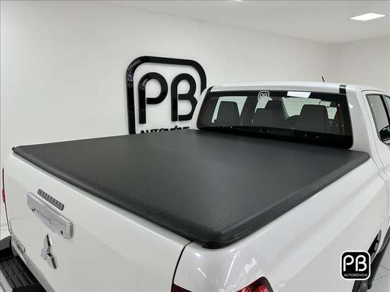 MITSUBISHI-TRITON-2.4 BITURBO DIESEL CD HPE 4X4 AUTOMÁTICO MITSUBISHI-TRITON-2025