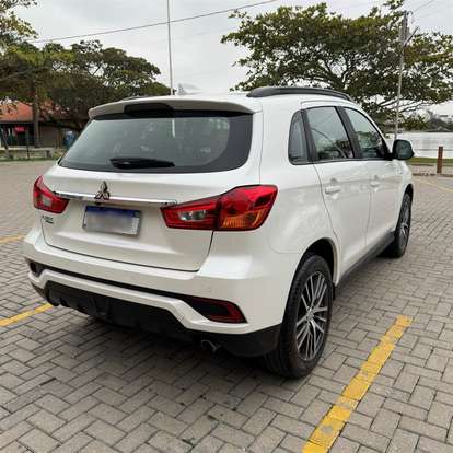 MITSUBISHI-ASX-2018