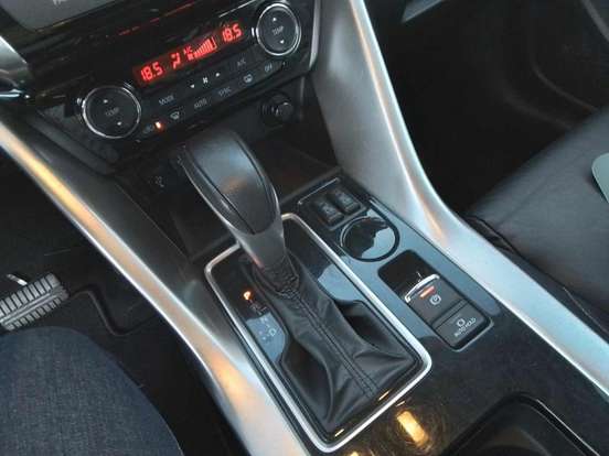 MITSUBISHI-ECLIPSE CROSS-2022