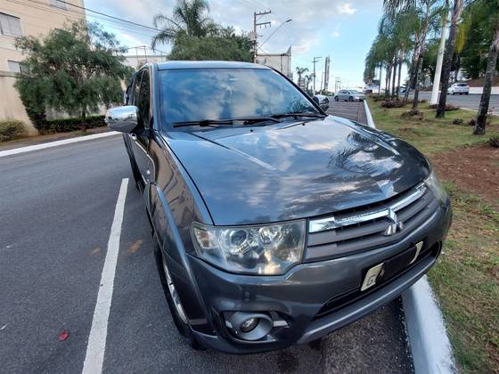 MITSUBISHI L200 TRITON 3.2 HPE 4X4 CD 16V TURBO INTERCOOLER DIESEL 4P AUTOMÁTICO