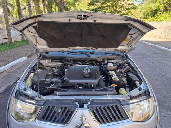 MITSUBISHI-L200 TRITON-3.2 HPE 4X4 CD 16V TURBO INTERCOOLER DIESEL 4P AUTOMÁTICO MITSUBISHI-L200 TRITON-2010