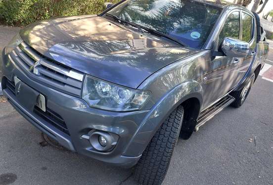 MITSUBISHI-L200 TRITON-2016