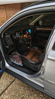 MITSUBISHI-OUTLANDER-2014