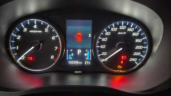 MITSUBISHI-OUTLANDER-2014