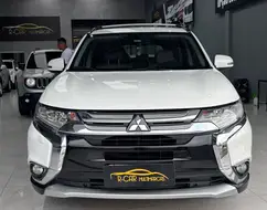 MITSUBISHI OUTLANDER 3.0 GT 4X4 V6 24V GASOLINA 4P AUTOMÁTICO MITSUBISHI OUTLANDER 3.0 GT 4X4 V6 24V GASOLINA 4P AUTOMÁTICO