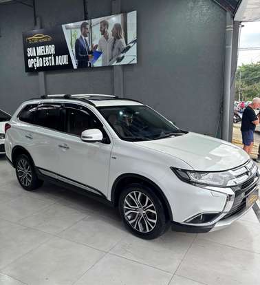 MITSUBISHI-OUTLANDER-2015