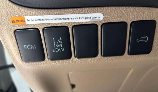 MITSUBISHI-OUTLANDER-2015