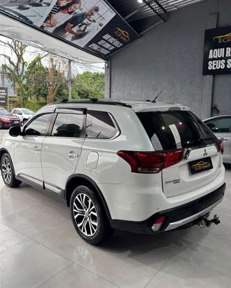 MITSUBISHI-OUTLANDER-2015