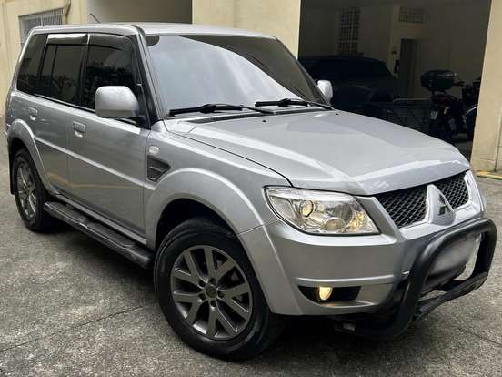 MITSUBISHI-PAJERO TR4-2.0 4X2 16V 140CV FLEX 4P AUTOMÁTICO MITSUBISHI-PAJERO TR4-2013