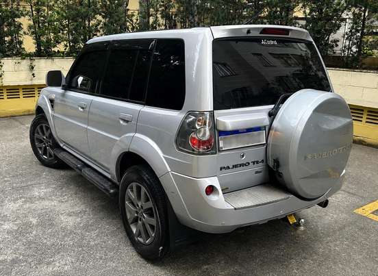 MITSUBISHI-PAJERO TR4-2013