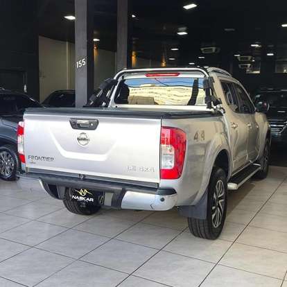 NISSAN-FRONTIER-2021