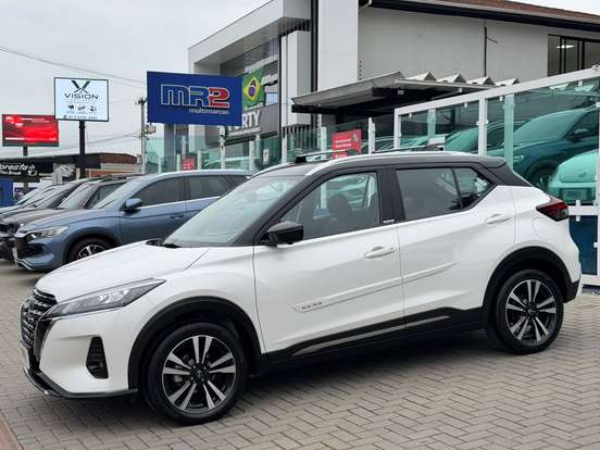 NISSAN-KICKS-2023